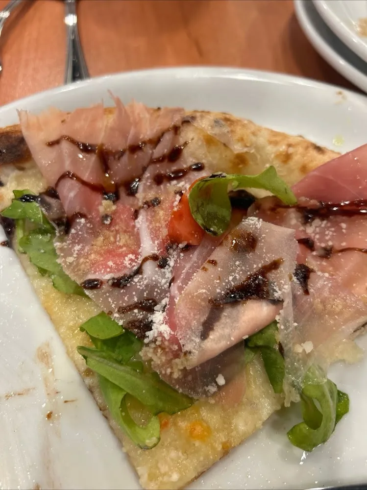 12 Primavera Pizza